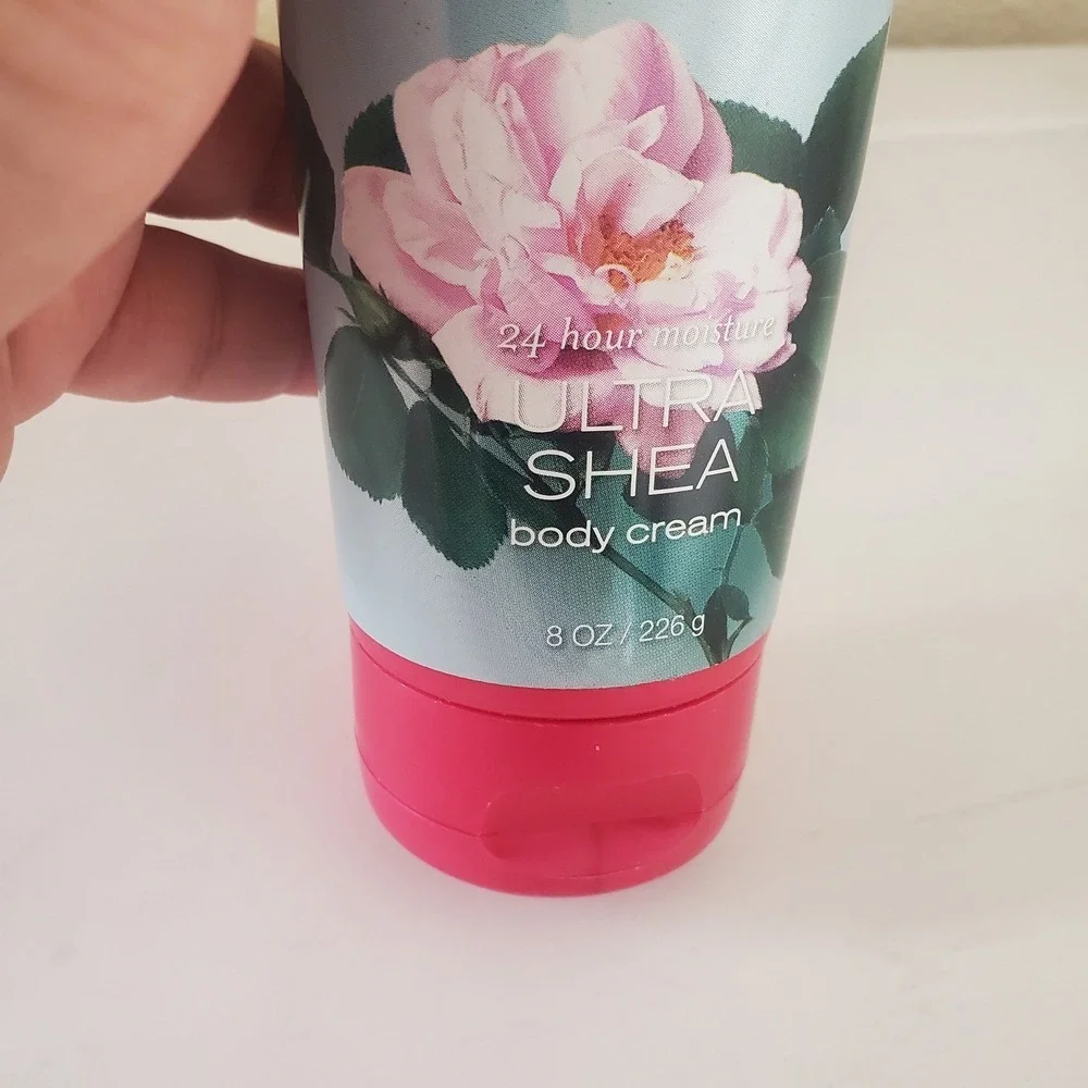 Bath & Body Works Hello Beautiful Ultra Shea Body Cream 8oz Signature Collection